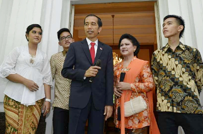 Ketus Saat Diperkenalkan, Putra Sulung Jokowi di-Bully Netter