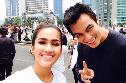 Artis Malaysia Elfira Loy dan Baim Wong Santai Soal Pernikahan