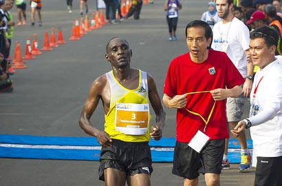 Jokowi Akan Meriahkan Lomba Lari di Mandiri Jakarta Marathon 2014