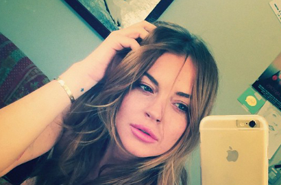 Lindsay Lohan Unggah Foto Topless ke Instagram