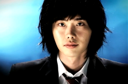Lee Jong Suk Gondrong di Teaser Perdana 'Pinnochio'