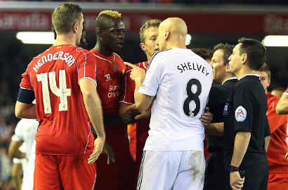 Mario Balotelli Bikin Ulah dengan Mantan Gelandang Liverpool