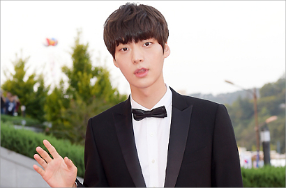 Dianggap Jelek Masuk Akademi Model, Ahn Jae Hyun Disuruh Oplas