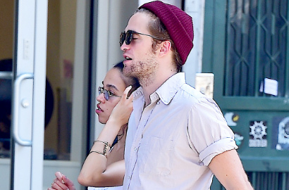 Robert Pattinson Segera Tinggal Serumah dengan Pacar