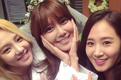 SNSD Sambangi Sooyoung di Lokasi Syuting 'My Spring Day'