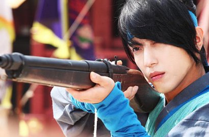 'Three Musketeers' Tamat, Jung Yong Hwa Kecewa?