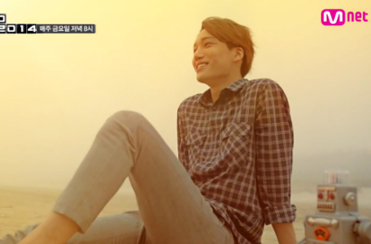 Kai Nikmati Travelling Sendirian di MV Remake Deuce 'EXO 90:2014'