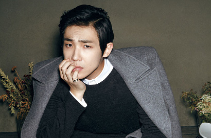 Lee Joon Curhat Rumor Tinggalkan MBLAQ
