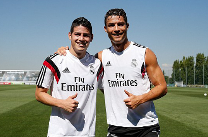 Cristiano Ronaldo Jahili James Rodriguez di Sesi Latihan Real Madrid