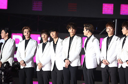 EXO Dipilih Idol Jadi Grup Terbaik Versi Joy News 24