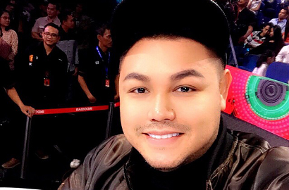 Ivan Gunawan Janjikan Ayu Ting Ting Gaun Pengantin Gratis dengan Syarat Ini