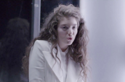 Lorde Rilis 'Yellow Flicker Beat' OST 'Hunger Games: Mockingjay, Part 1'