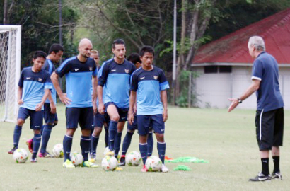 Timnas Senior Dilarang Cengeng Jelang Piala AFF 2014