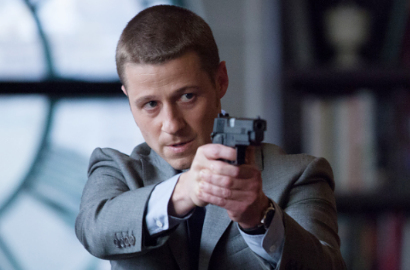 Ben Mckenzie Beri Petunjuk Keluarga Robin Muncul di 'Gotham'
