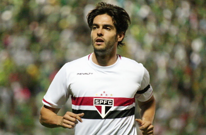 Berwajah Imut, Pesepakbola Kaka Ternyata Suka Selingkuh?
