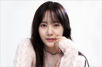 Telat 30 Menit, Acara Foto Bareng Krystal f(x) Dibatalkan