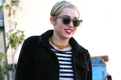 Miley Cyrus Ketahuan Kencan di Restoran Sushi dengan Pacar Baru