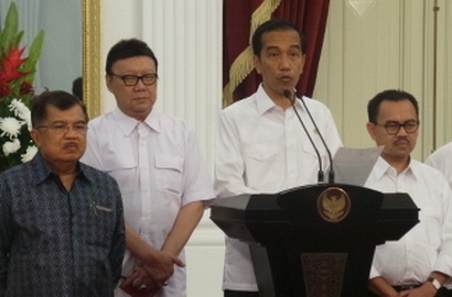 Harga BBM Resmi Naik Rp 2.000, Pom Bensin Diserbu Masyarakat
