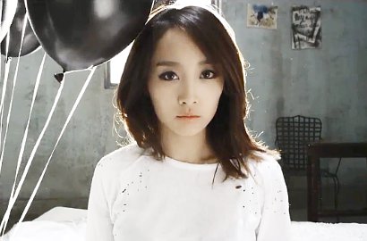 Jelang Peluncuran Album Debut, Nicole Rilis Teaser Kedua 'MAMA'