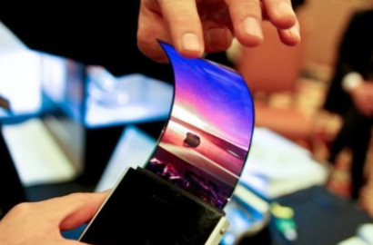 Samsung Bakal Rilis Smartphone dengan Layar yang Bisa Dilipat
