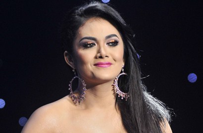 Fans Puji Krisdayanti Pamer Selca Tanpa Makeup
