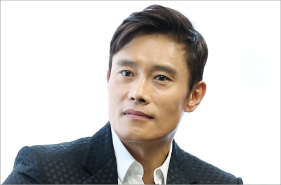 Diam-Diam ke Korea, Lee Byung Hun Siap Hadiri Sidang