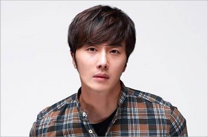Jung Il Woo Pertimbangkan Jadi Vampir di Drama 'Blood'