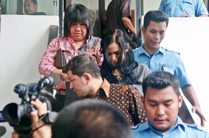 Jessica Iskandar Hanya Senyum Saat Hadir di Sidang Pembatalan Pernikahan