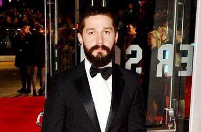 Shia LaBeouf Akui Pernah Diperkosa oleh Orang Tak Kenal