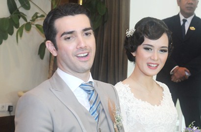 Fachri Albar dan Renata Kusmanto Pamer Foto Anak Laki-Laki Pertama