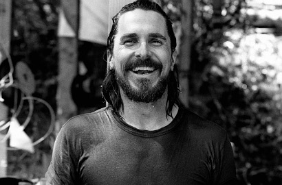 Christian Bale Kritik Rengekan George Clooney Soal Paparazzi