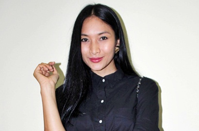 Happy Salma Pamer Foto Kehamilan Pertama