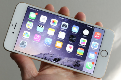 iPhone 6 Bermasalah Lagi, Kamera Depannya Bisa 'Geser'?