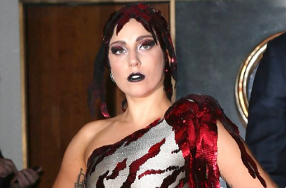 Lady GaGa Ungkap Dirinya Pernah Diperkosa
