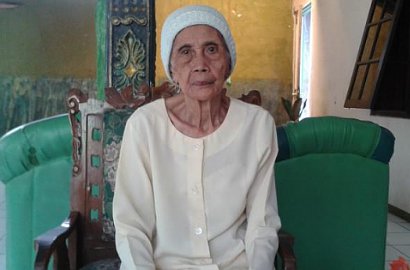 Usai Dituntut Rp 1 M, Nenek Fatimah 'Lelah' Digugat Anaknya Lagi