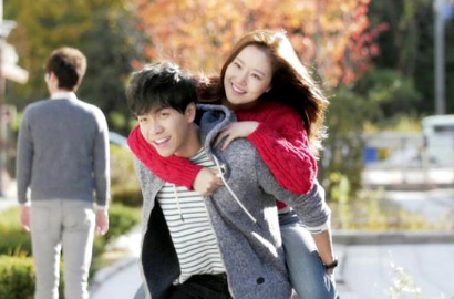 Lee Seung Gi dan Moon Chae Won Akan Nongol di 'Running Man'