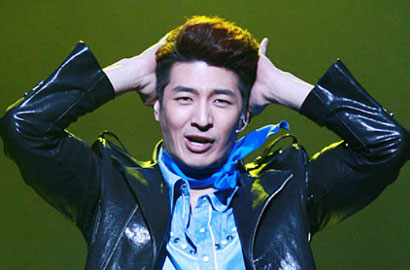 Son Ho Young Ternyata Alami Cidera di Musikal 'All Shook Up'