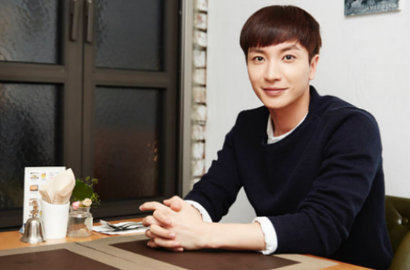 Leeteuk SuJu Jadi MC Acara Makeover Kecantikan 'White Swan'