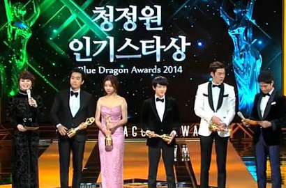 Kim Woo Bin dan Shin Se Kyung Bahagia Menang Popularity Award BDFA 2014