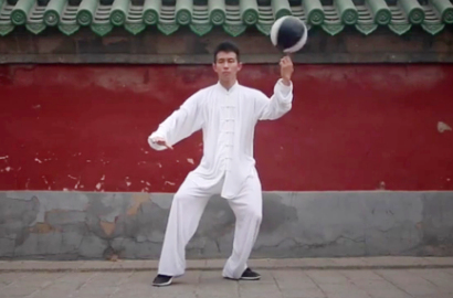 Kerennya Kombinasi Gerakan Taichi dan Free Style Basket