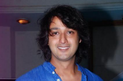 Saurabh Raj Jain 'Mahabharata' Pamer Jalan-Jalan di Monas