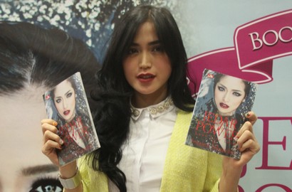 Jessica Iskandar Ungkap Gambar Anaknya di Buku Baru