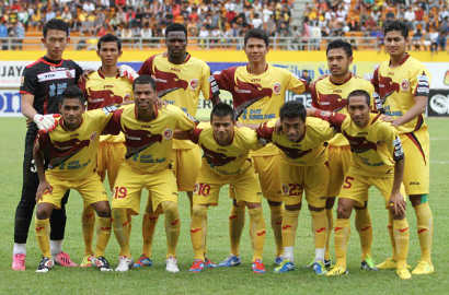 Jersey Songket dan Titus Bonai Pincang di Launching Seragam Sriwijaya FC