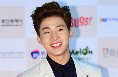 Fans Rela Punya Anak dari Henry Super Junior-M