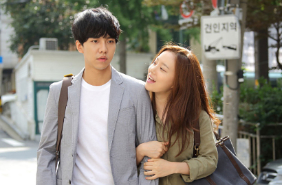 'Today's Love' Rilis Poster Versi Natal Lee Seung Gi dan Moon Chae Won
