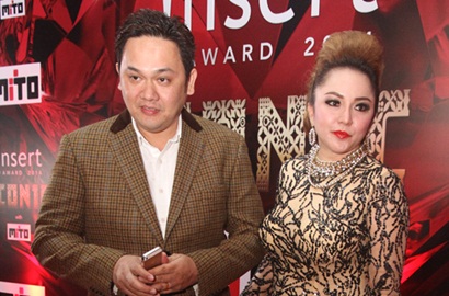 Farhat Abbas Belum Putuskan Main Bareng Regina di 'Kliwon', Mengapa?