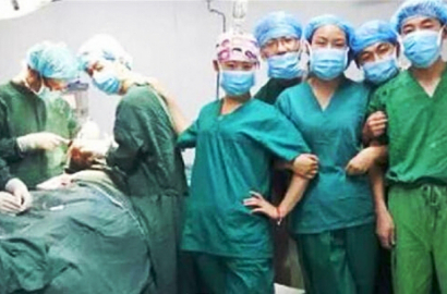 Gara-Gara Selfie, Dokter di Tiongkok Kena Pecat