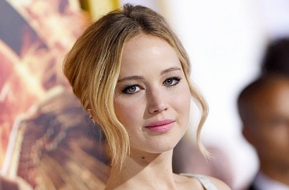 Malam Natal, Jennifer Lawrence Kunjungi Pasien Rumah Sakit