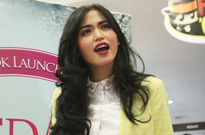 Jessica Iskandar Kini Terang-Terangan Tunjukkan Foto Anaknya di TV