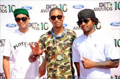 Pharrell Williams Garap Soundtrack Film 'Sponge Out of Water'